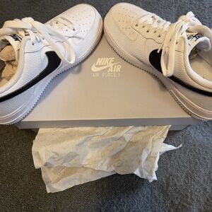 Nike Air Force 1 White Sneakers